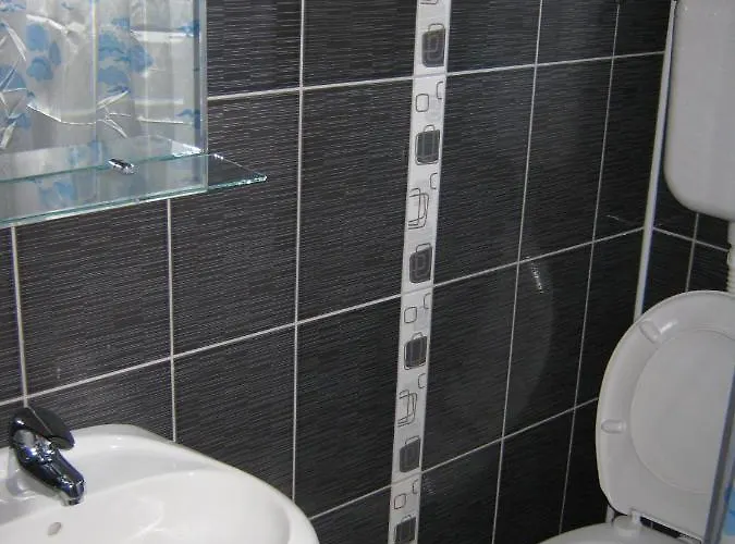 アパート Markovic