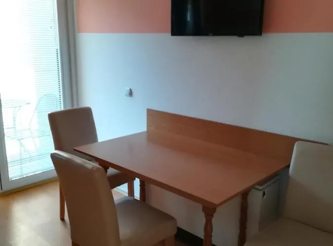 Markovic アパート *